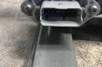 Leve vitre electrique avant gauche RENAULT CLIO 4 Photo n°3