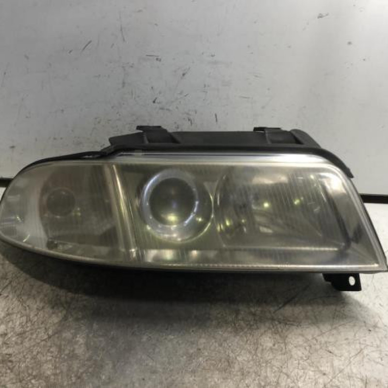 Optique avant principal droit (feux)(phare) AUDI A4 1