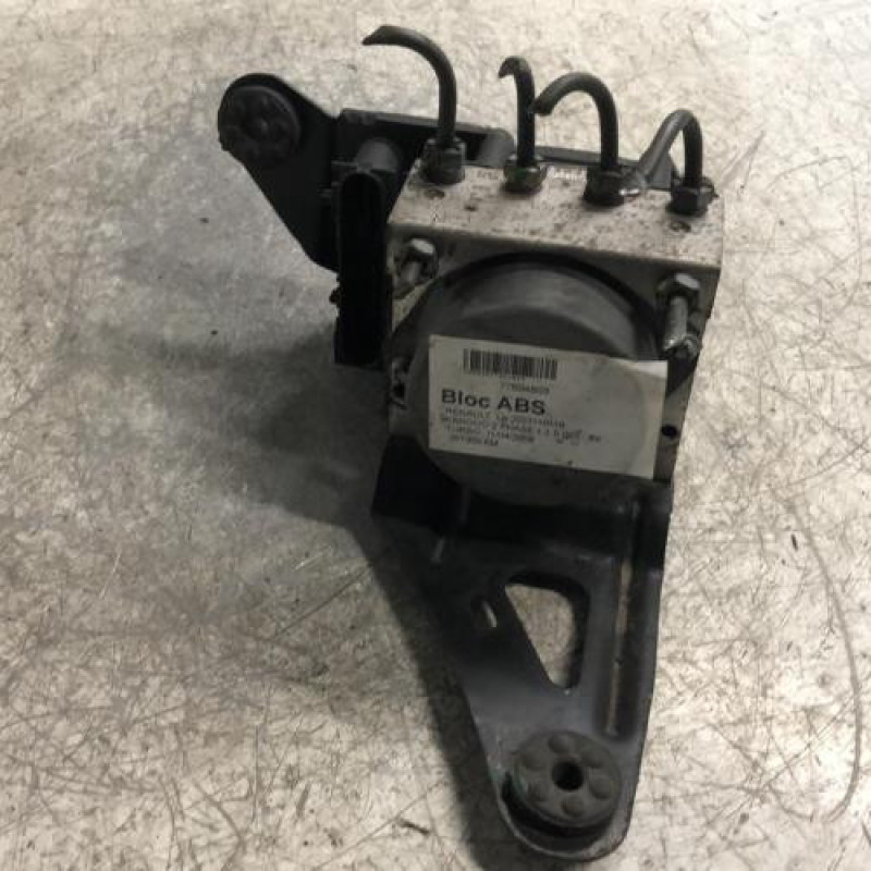 Bloc ABS (freins anti-blocage) RENAULT KANGOO 2 Bloc ABS (freins anti-blocage) RENAULT KANGOO 2