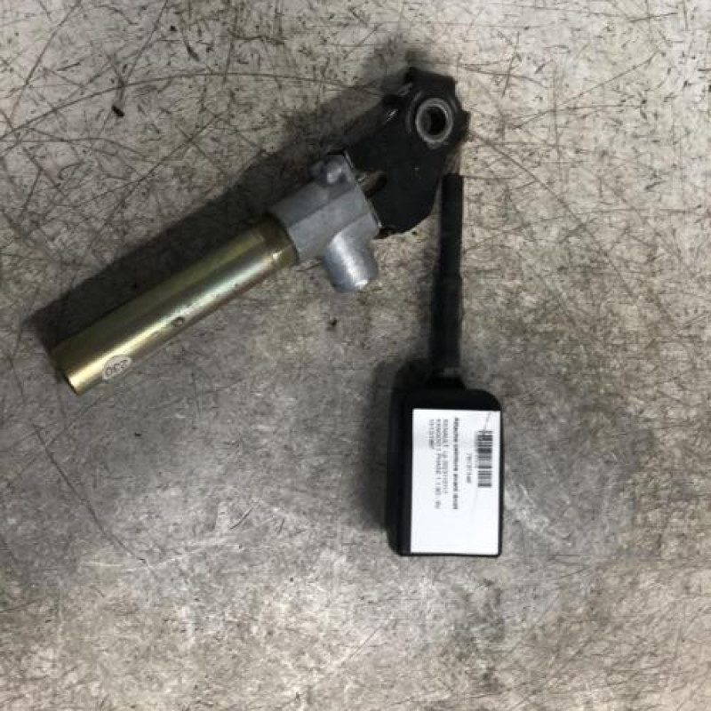 Attache ceinture avant droit RENAULT KANGOO 1