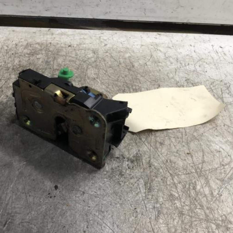 Serrure de porte laterale droite RENAULT KANGOO 1