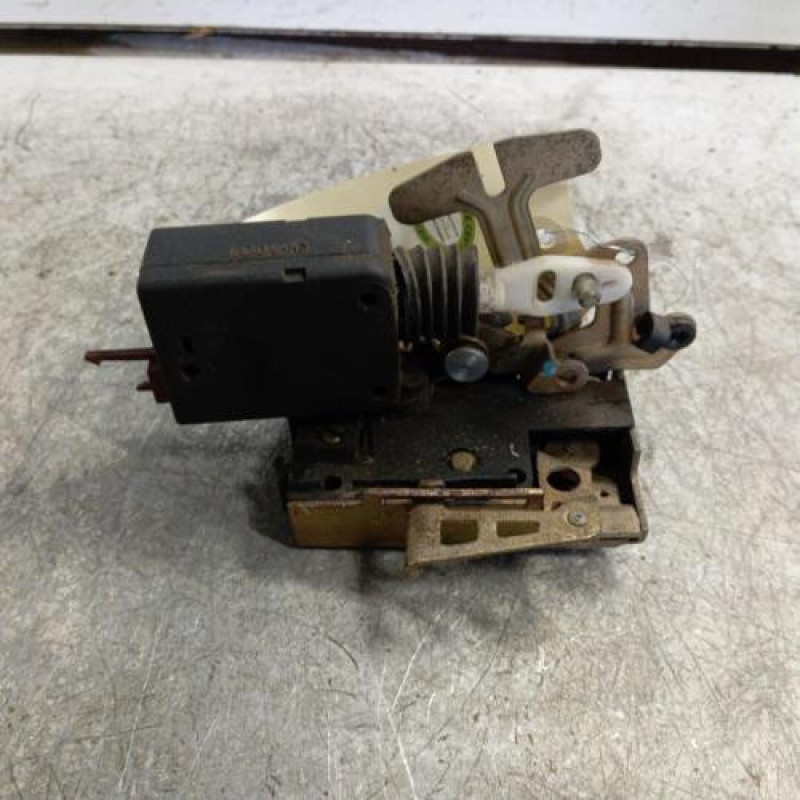 Serrure arriere gauche CITROEN SAXO Serrure arriere gauche CITROEN SAXO