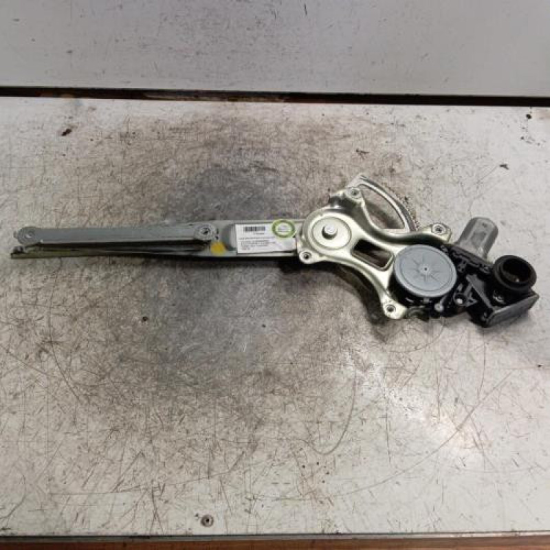 Leve vitre electrique avant gauche TOYOTA RAV4 3
