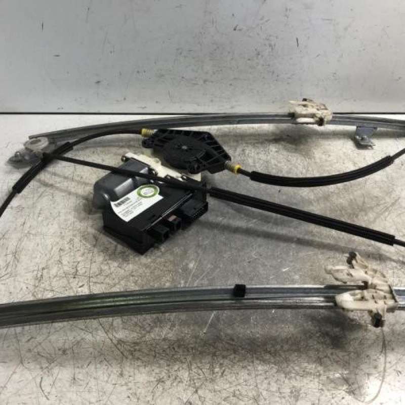 Leve vitre electrique avant droit PEUGEOT 807
