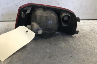 Feu de pare choc arriere gauche CITROEN C3 PICASSO Photo n°4