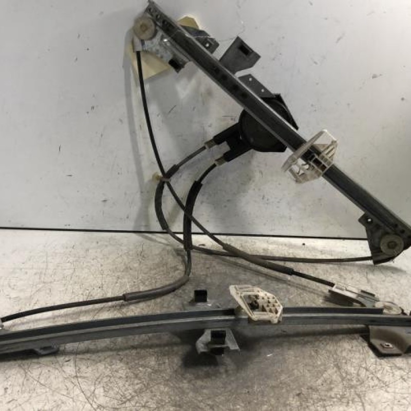Leve vitre mecanique avant droit PEUGEOT PARTNER 1