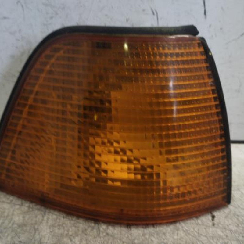 Optique avant secondaire droit (feux)(clignotant) BMW SERIE 3 E36