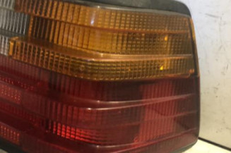 Feu arriere principal droit (feux) MERCEDES 250 W124 Photo n°3