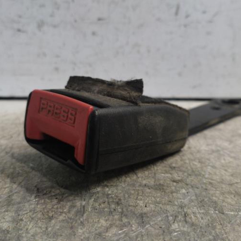 Attache ceinture avant gauche PEUGEOT 206
