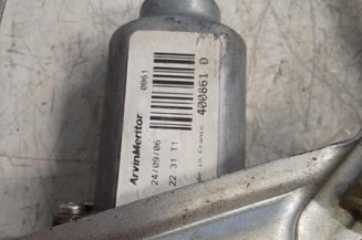 Leve vitre electrique avant droit RENAULT CLIO 3 Photo n°3