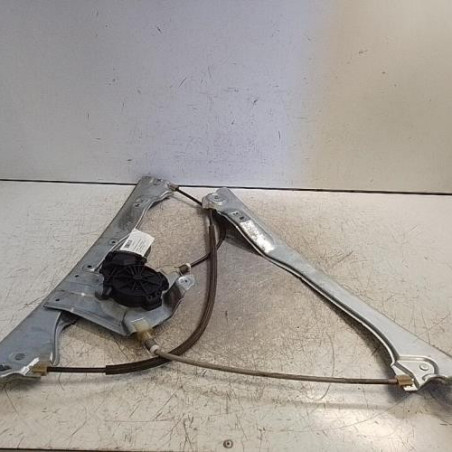 Leve vitre electrique avant gauche RENAULT CLIO 3 Photo n°1