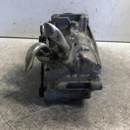 Compresseur clim RENAULT MEGANE 4