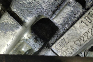Moteur CITROEN SAXO Photo n°8