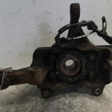 Moyeu avant droit RENAULT TRAFIC 3 COURT