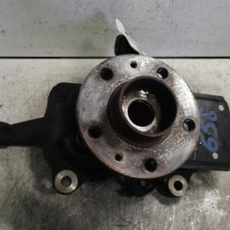 Moyeu avant gauche RENAULT TRAFIC 3 COURT
