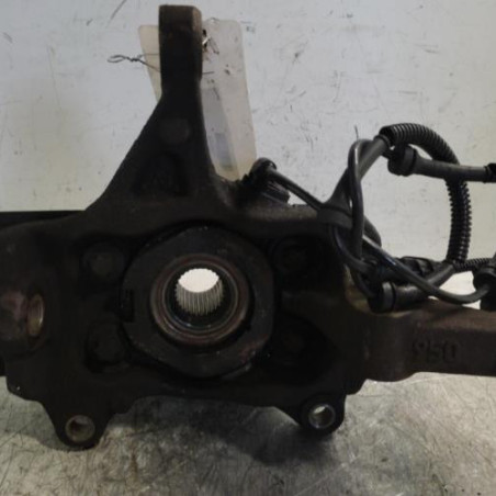 Moyeu avant gauche RENAULT TRAFIC 3 COURT