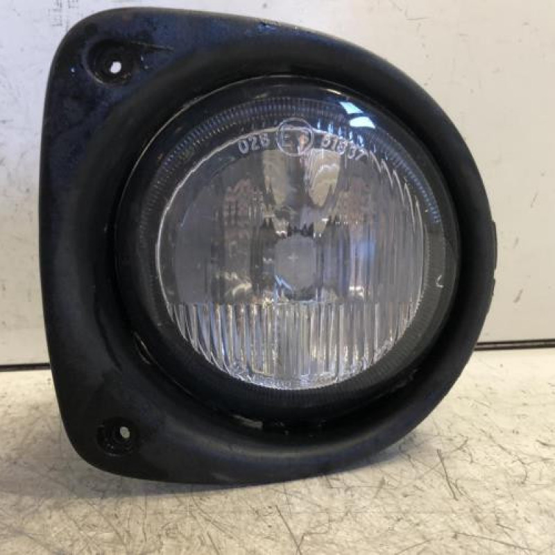 Anti brouillard gauche (feux) RENAULT CLIO 2 Anti brouillard gauche (feux) RENAULT CLIO 2