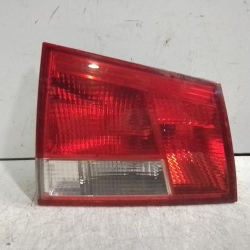 Feu arriere secondaire gauche (feux) OPEL VECTRA C Feu arriere secondaire gauche (feux) OPEL VECTRA C