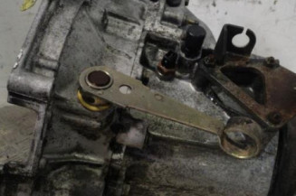 Boite de vitesses PEUGEOT 205 Photo n°4