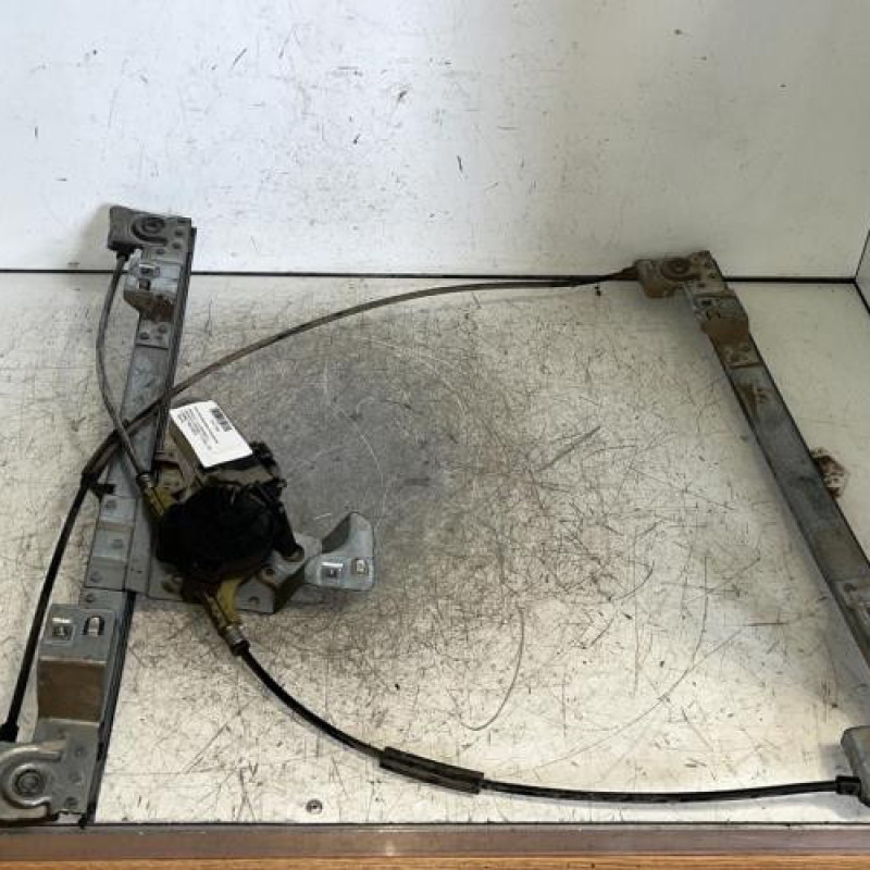 Leve vitre electrique avant gauche RENAULT KANGOO 2
