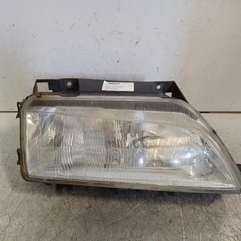 Optique avant principal droit (feux)(phare) CITROEN XANTIA