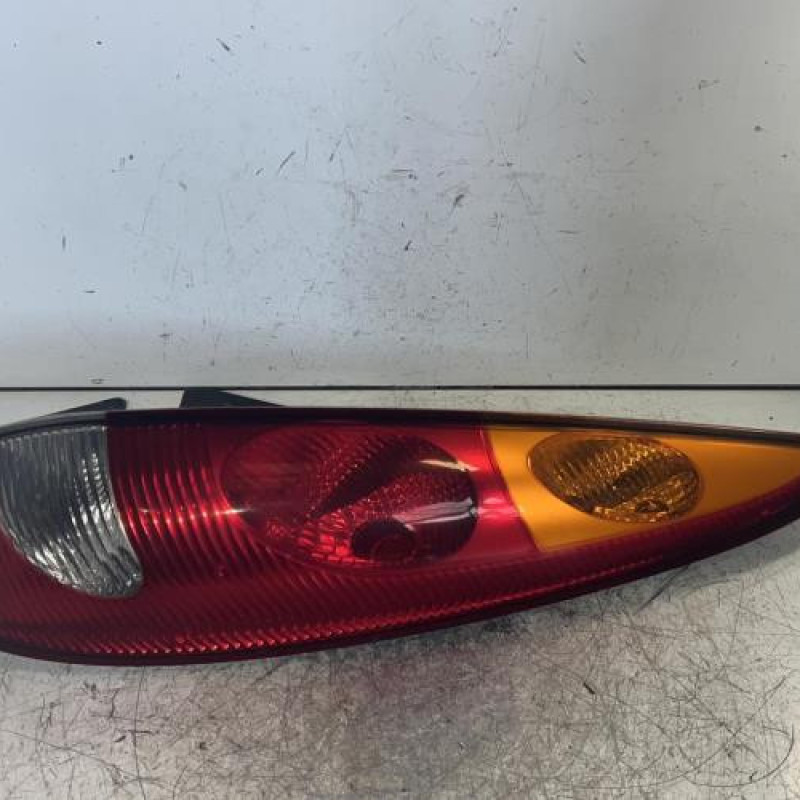Feu arriere principal droit (feux) NISSAN ALMERA TINO