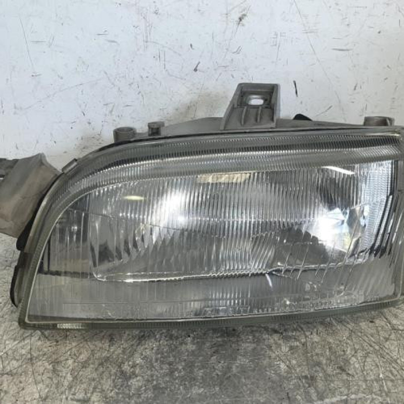 Optique avant principal gauche (feux)(phare) FIAT PUNTO 1