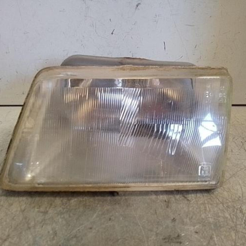 Optique avant principal gauche (feux)(phare) PEUGEOT 205