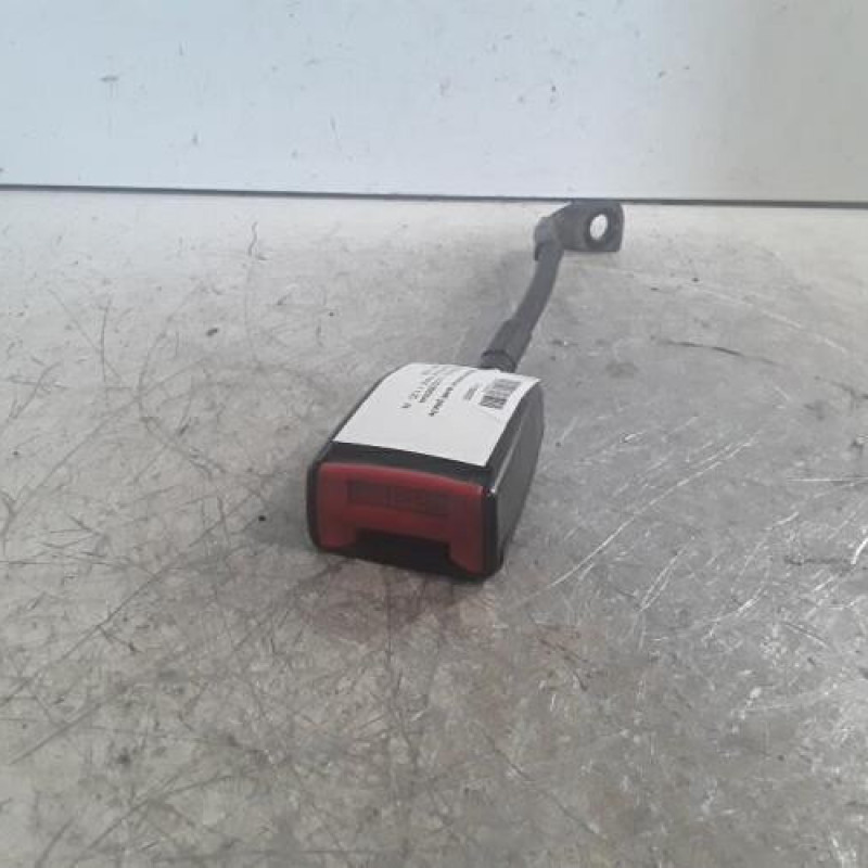 Attache ceinture avant gauche RENAULT EXPRESS