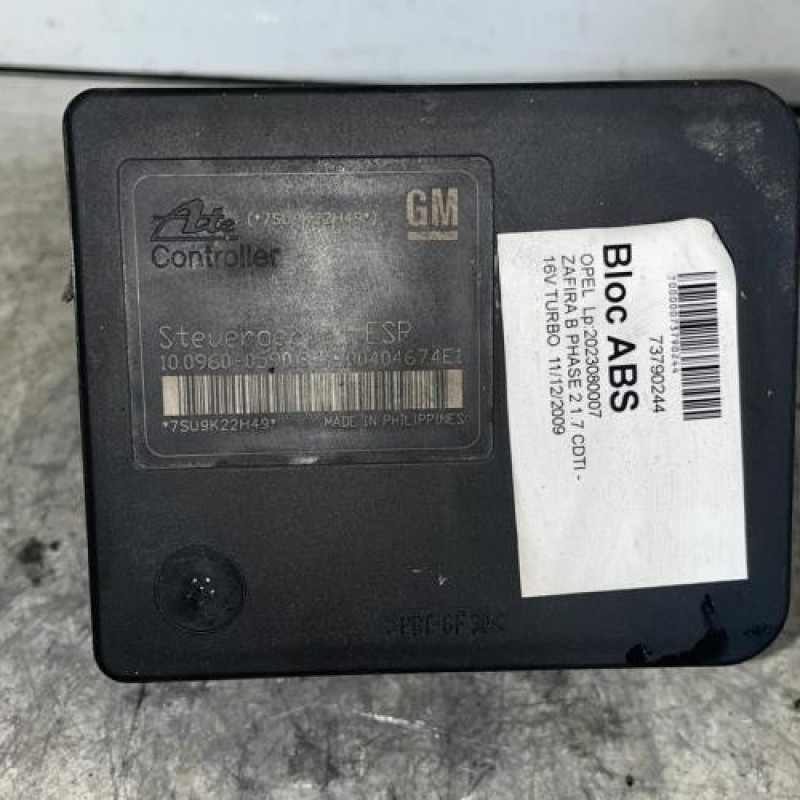 Bloc ABS (freins anti-blocage) OPEL ZAFIRA B