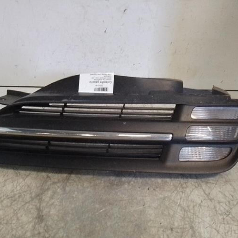 Calandre gauche NISSAN MICRA 3