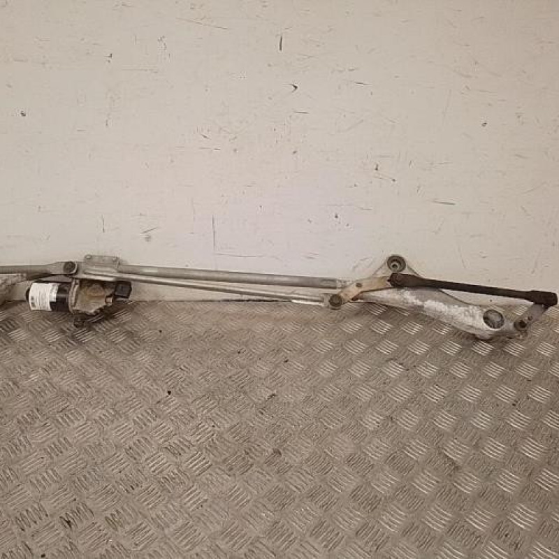 Moteur essuie glace avant MERCEDES CLASSE A 169 Moteur essuie glace avant MERCEDES CLASSE A 169
