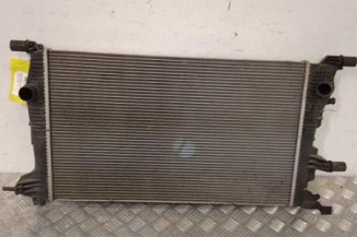 Radiateur eau RENAULT MEGANE 3 Photo n°1