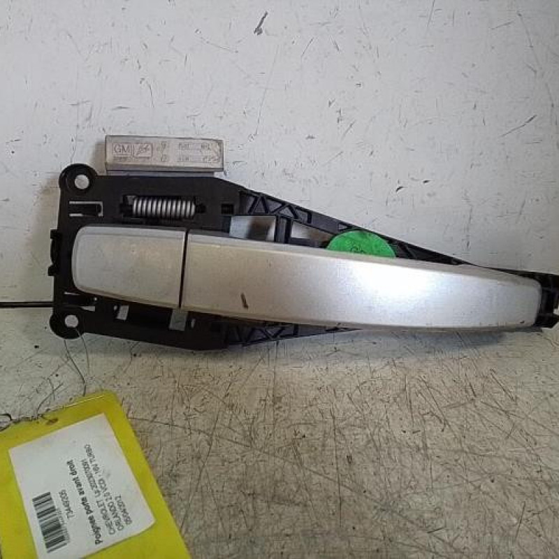 Poignee porte avant droit CHEVROLET ORLANDO Poignee porte avant droit CHEVROLET ORLANDO