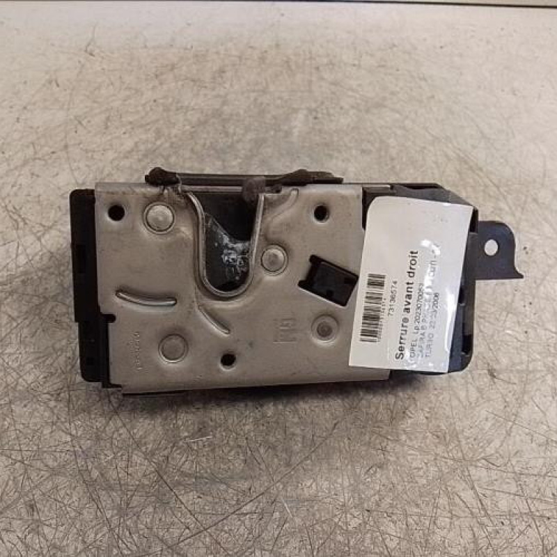 Serrure avant droit OPEL ZAFIRA B Serrure avant droit OPEL ZAFIRA B