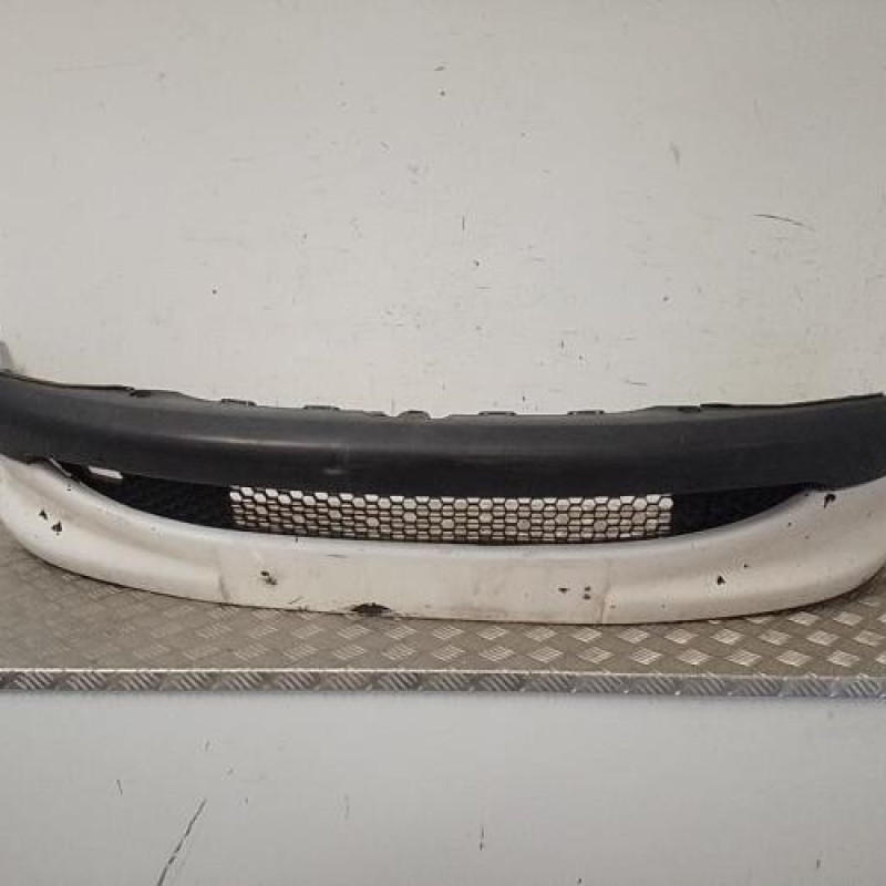 Pare choc avant PEUGEOT 206 Pare choc avant PEUGEOT 206