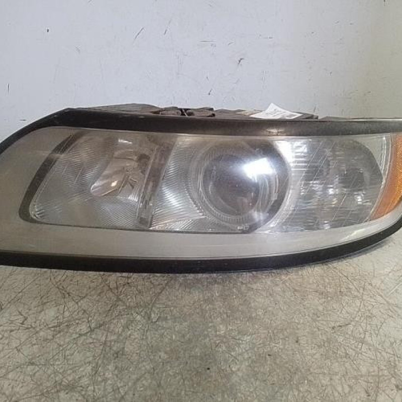 Optique avant principal gauche (feux)(phare) VOLVO V 50