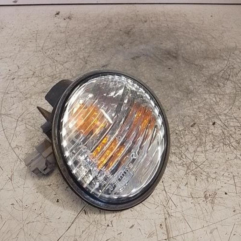 Optique avant secondaire droit (feux)(clignotant) TOYOTA COROLLA 9