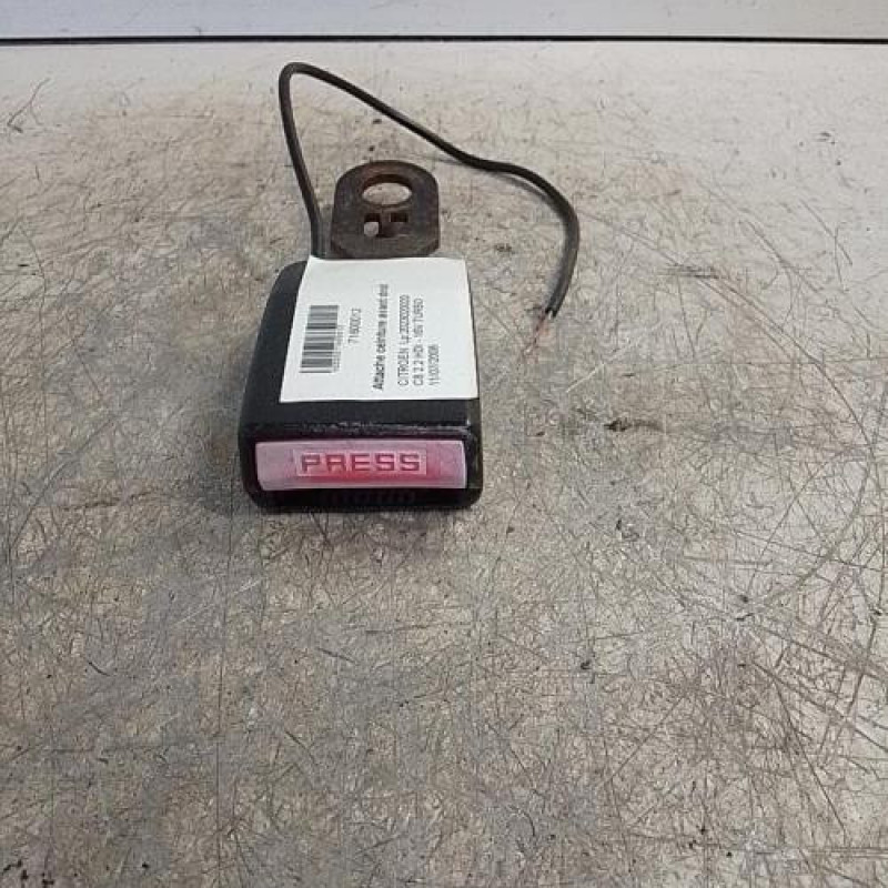 Attache ceinture avant droit CITROEN C8