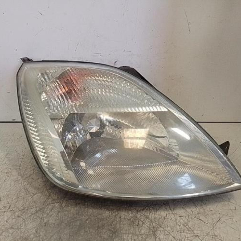 Optique avant principal droit (feux)(phare) FORD FIESTA 5