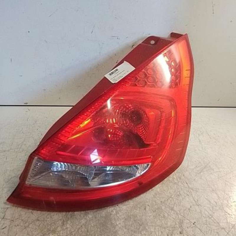 Feu arriere principal droit (feux) FORD FIESTA 6