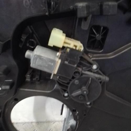 Leve vitre electrique avant droit FORD FIESTA 6