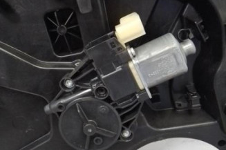 Leve vitre electrique avant gauche FORD FIESTA 6