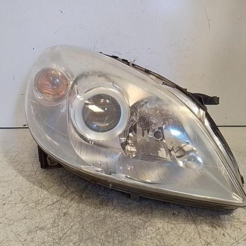 Optique avant principal droit (feux)(phare) MERCEDES CLASSE B 245