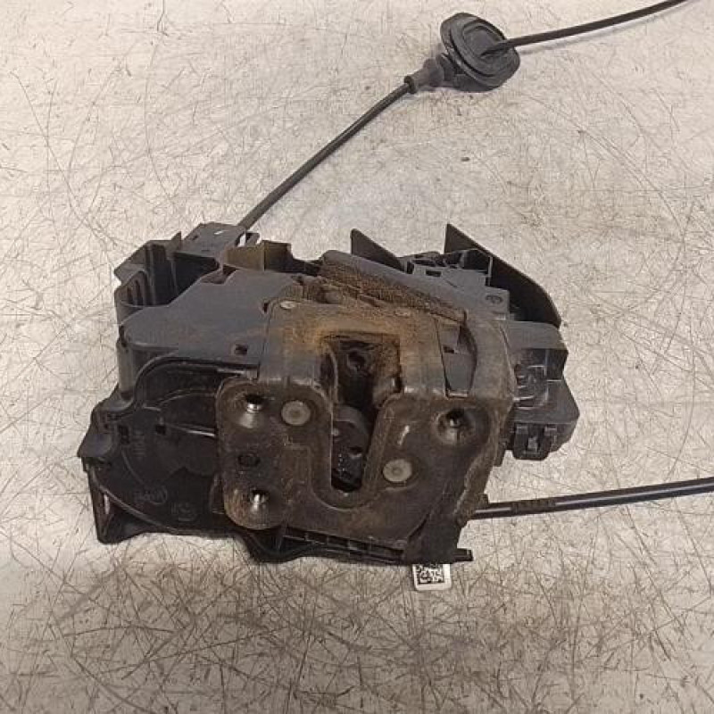 Serrure avant droit RENAULT MEGANE 4 Serrure avant droit RENAULT MEGANE 4