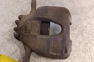 Etrier avant droit (freinage) PEUGEOT 3008 1