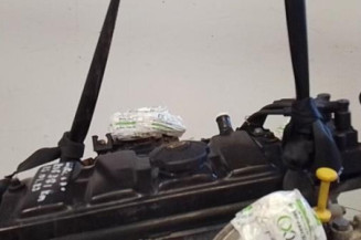 Moteur CITROEN SAXO Photo n°6