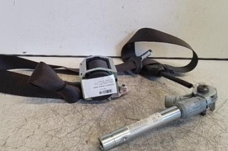 Ceinture avant droit OPEL CORSA D Photo n°1
