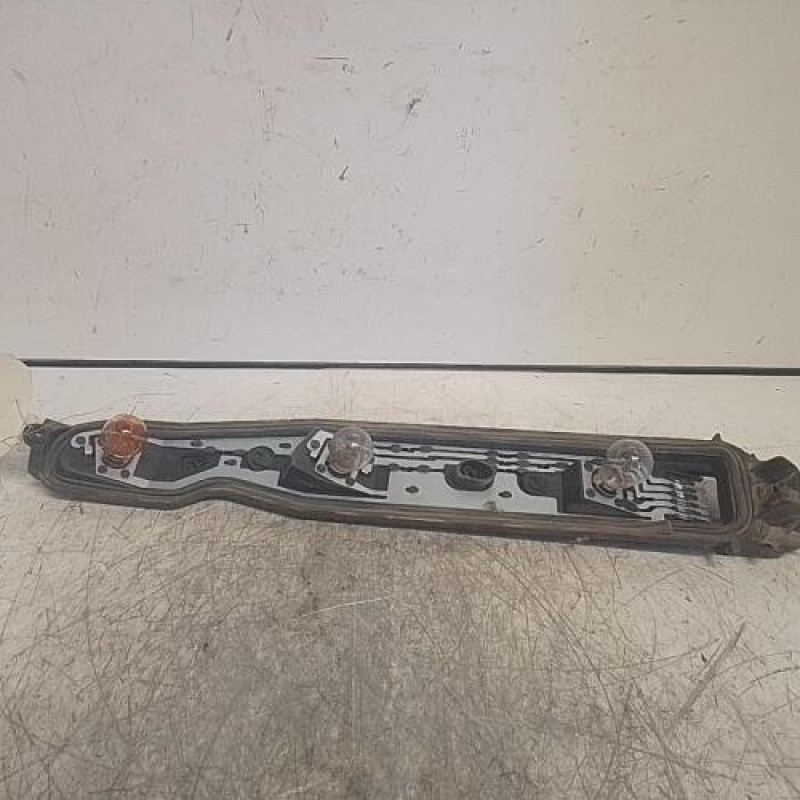 Platine feu arriere droit OPEL CORSA C Platine feu arriere droit OPEL CORSA C