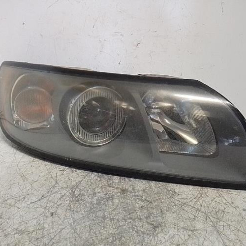 Optique avant principal droit (feux)(phare) VOLVO V 50